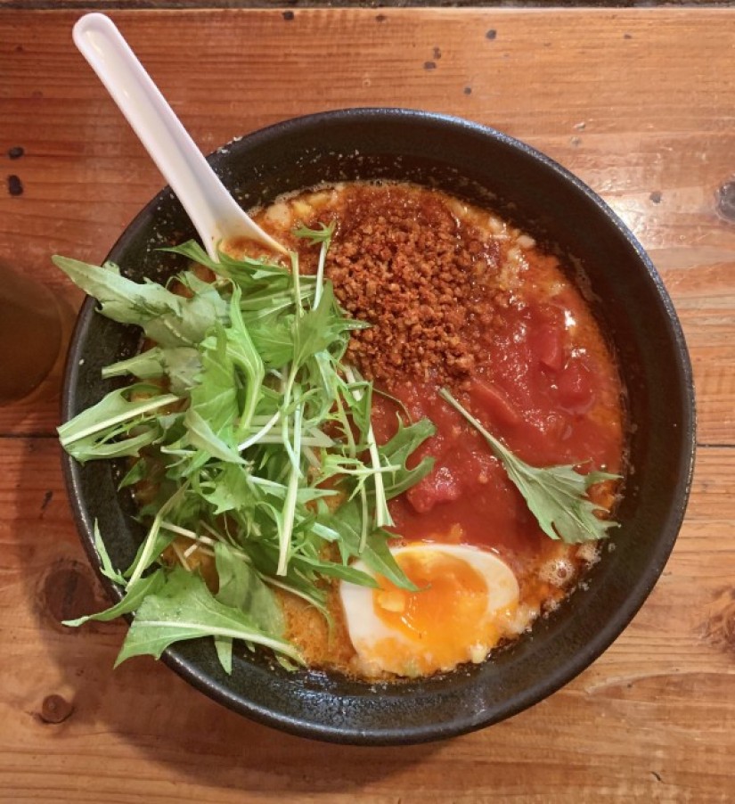 博多トマト担々麺 2辛 2 66km 博多担々麺 梟 本店 福岡県 辛メーター