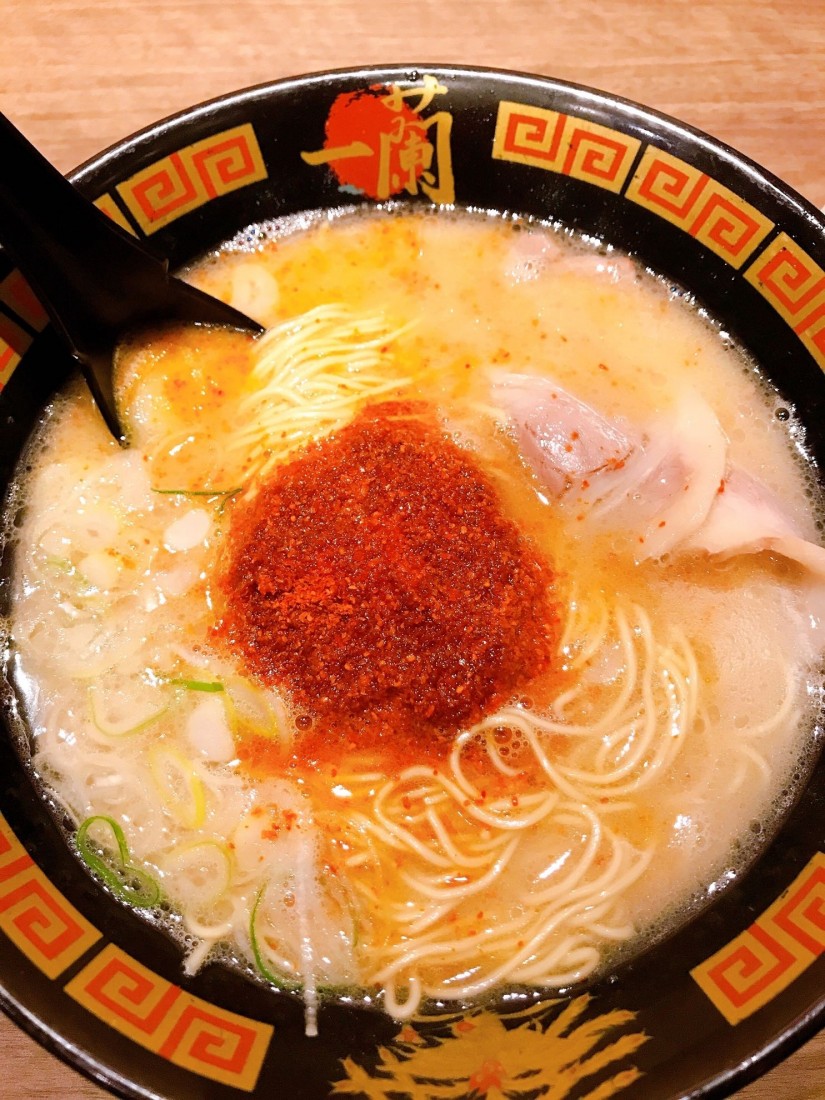 大特価  激レア さがんもんの 激から とんこつ 大特￥1050 激レア さがんもんの 激から とんこつ ラーメン