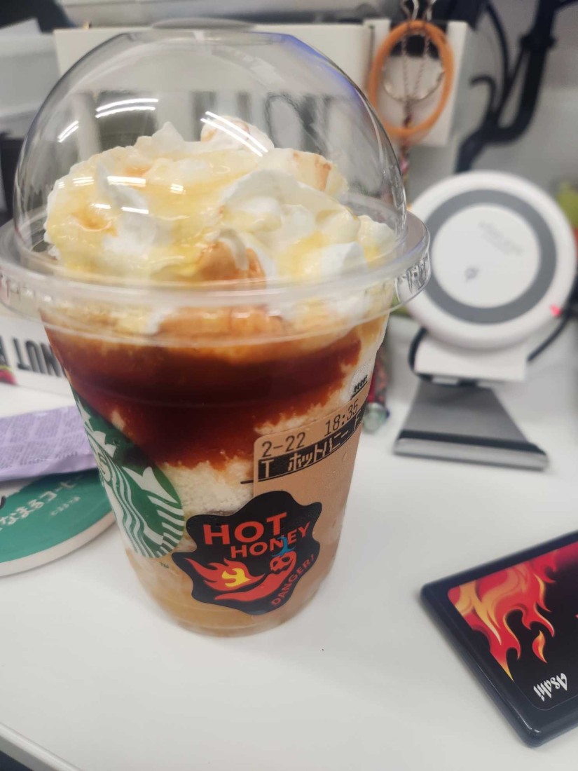 ホットハニーオリエンタルマンゴー＆フラペチーノ 1.61KM