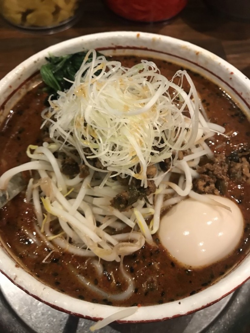 黒ごま坦々麺辛さ倍 3 00km 風来軒 加納本店 宮崎県 辛メーター